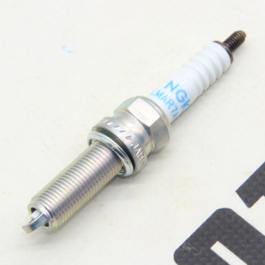 yページ ⭐ Свічка запалювання NGK LMAR7A-9 XY250GY-6C (СXR 250), купити в